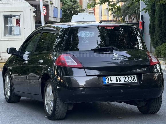 Galeriden Renault Megane 1.6 Dynamique 2005 Model İstanbul