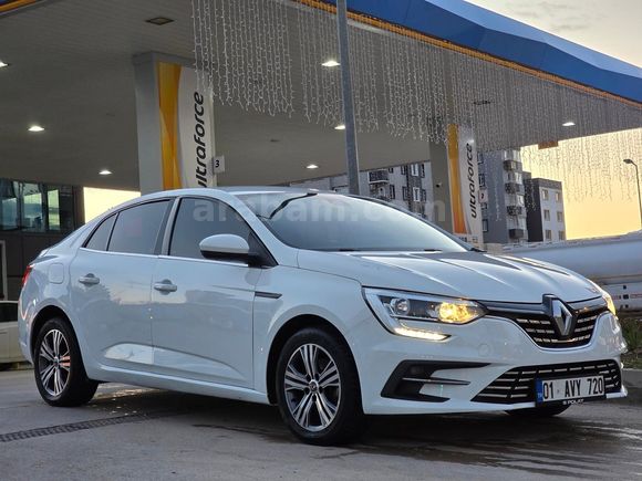 Sahibinden Renault Megane 1.3 TCe Touch 2023 Model 