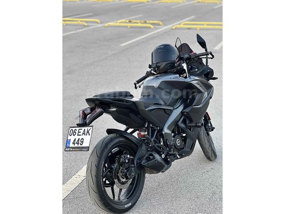 Hatasız tertemiz Rs 200 