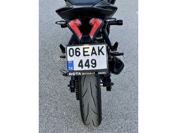 Hatasız tertemiz Rs 200 