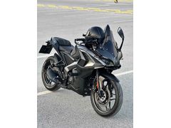 Hatasız tertemiz Rs 200 