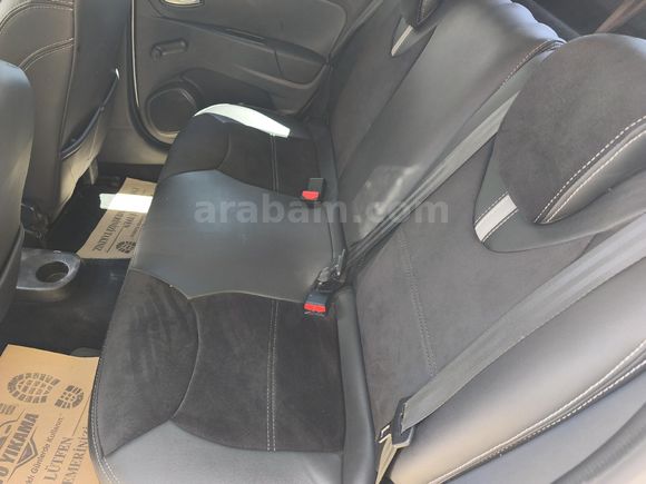 Sahibinden Renault Clio 1.5 dCi Joy 2017 Model  78.000 km Beyaz