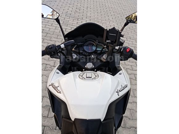 RS 200 2023 MODEL KASA BEYAZ ŞASE 13.000 BİN KMde HASAR KAYITSIZ