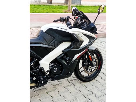 RS 200 2023 MODEL KASA BEYAZ ŞASE 13.000 BİN KMde HASAR KAYITSIZ