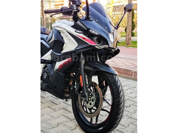 RS 200 2023 MODEL KASA BEYAZ ŞASE 13.000 BİN KMde HASAR KAYITSIZ