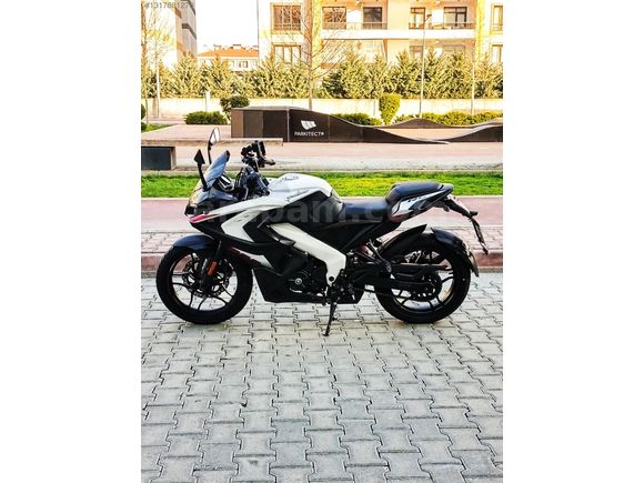 RS 200 2023 MODEL KASA BEYAZ ŞASE 13.000 BİN KMde HASAR KAYITSIZ