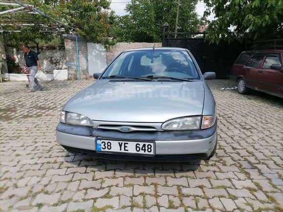 Sahibinden Ford Mondeo 2.0 GLX 1994 Model