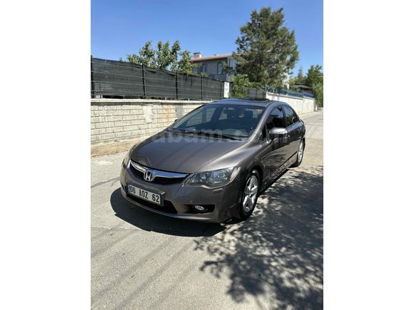 Sahibinden Lansman Renk  Honda Civic 1.6i VTEC Elegance 2010 Model 