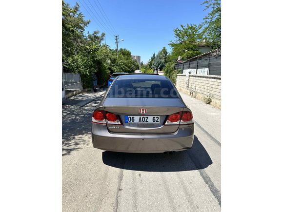 Sahibinden Lansman Renk  Honda Civic 1.6i VTEC Elegance 2010 Model 