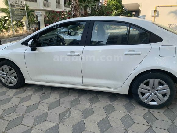 ÖĞRETMENDEN Toyota Corolla 1.5 Vision Plus 2024 Model Mersin