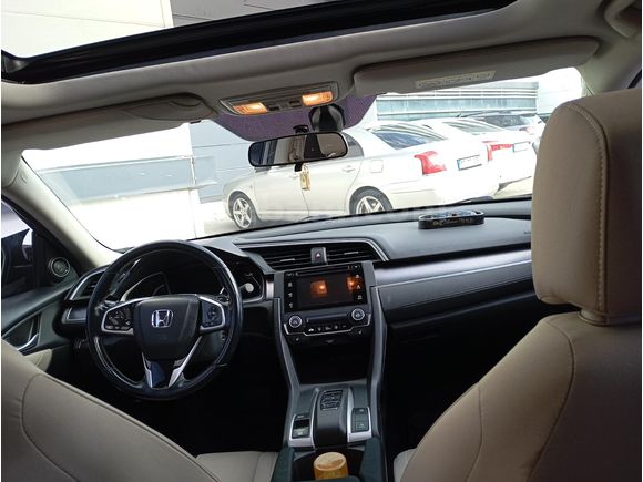 Honda Civic 1.6i DTEC Otomatik Elegance 2019 Trafiğe çıkışlı