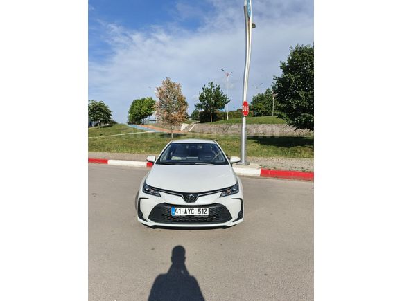 Hatasız Toyota Corolla 1.5 Vision Plus 2024 Model 22.000KM
