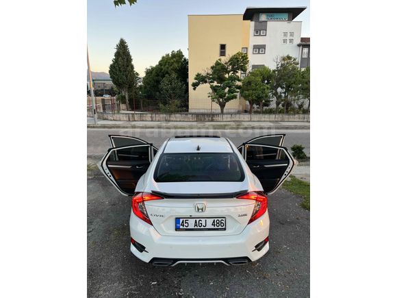Sahibinden Honda Civic 1.5 i-VTEC Executive Plus 2021 Model 