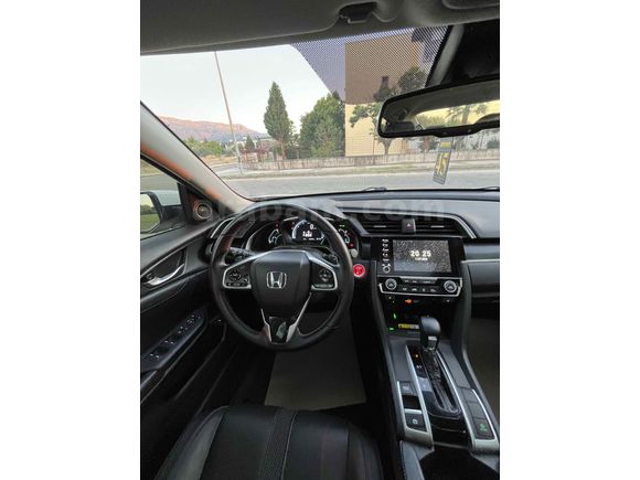 Sahibinden Honda Civic 1.5 i-VTEC Executive Plus 2021 Model 