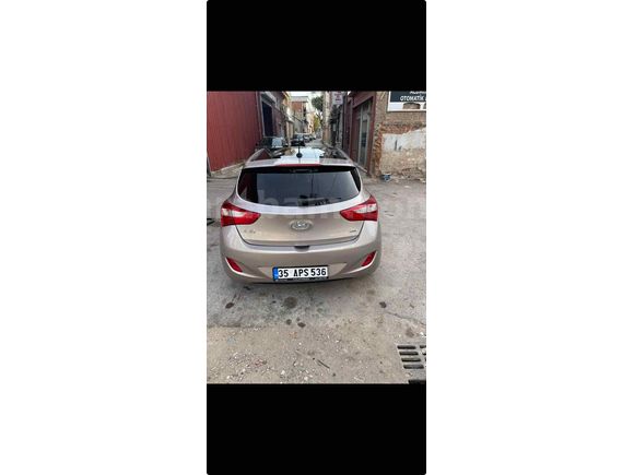 Sahibinden Hyundai i30 1.6 CRDi Style Design Pack 2015 Model 