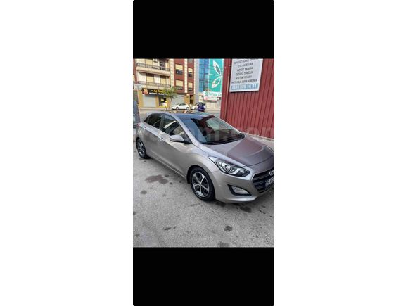 Sahibinden Hyundai i30 1.6 CRDi Style Design Pack 2015 Model 