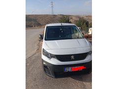 Sahibinden Peugeot Partner 1.5 BlueHDI Comfort 2023 Model