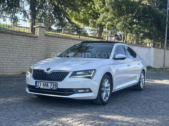Cam tavanlı, Düşük km Hatasız-Boyasız 2018 Süperb