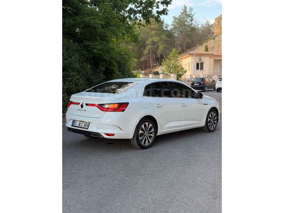Sahibinden Renault Megane 1.3 TCe Icon 2025 Model 