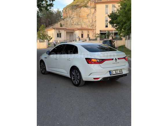 Sahibinden Renault Megane 1.3 TCe Icon 2025 Model 