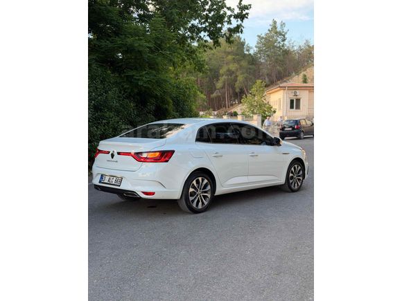 Sahibinden Renault Megane 1.3 TCe Icon 2025 Model 