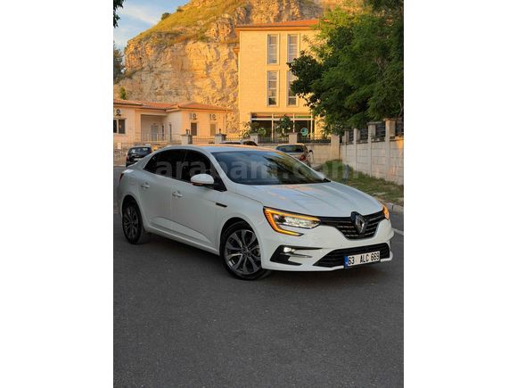 Sahibinden Renault Megane 1.3 TCe Icon 2025 Model 