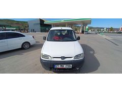 Sahibinden Peugeot motor Güç1.9... 2002 Model  360.000 km Beyaz