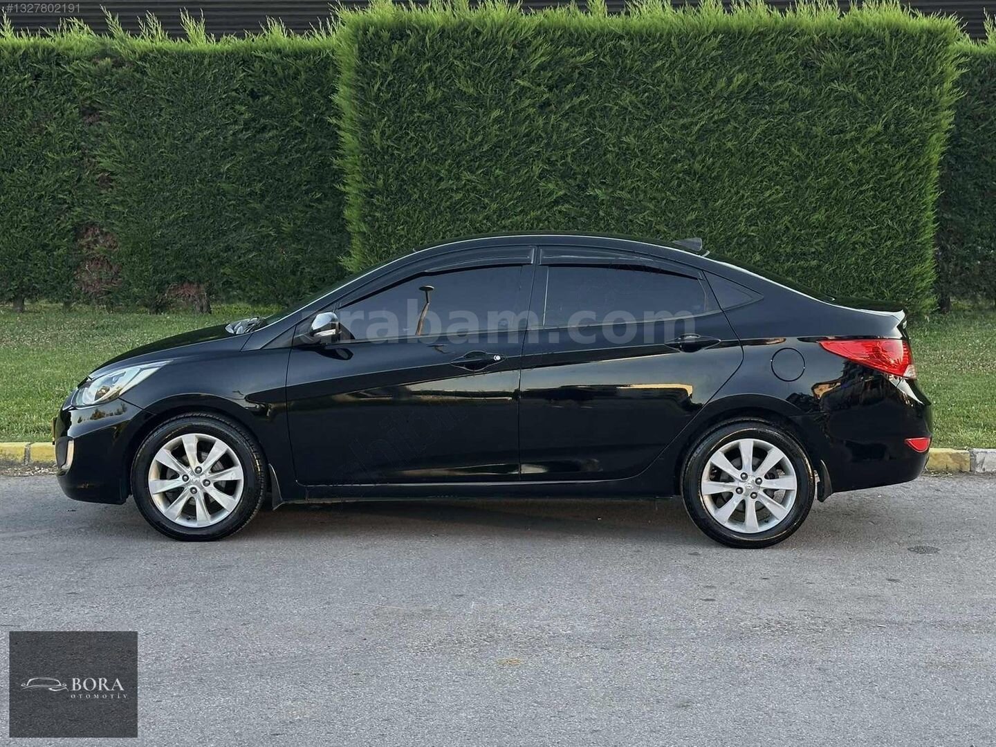 Galeriden Hyundai Accent Blue 1.4 CVVT Prime 2012 Model Balıkesir 124.000 km Siyah 5