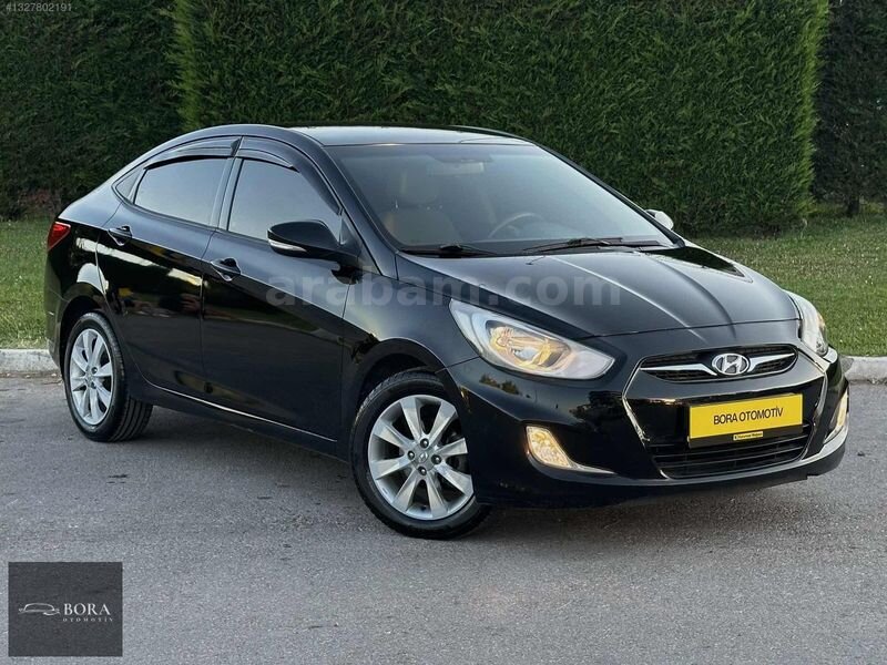 Galeriden Hyundai Accent Blue 1.4 CVVT Prime 2012 Model Balıkesir 124.000 km Siyah