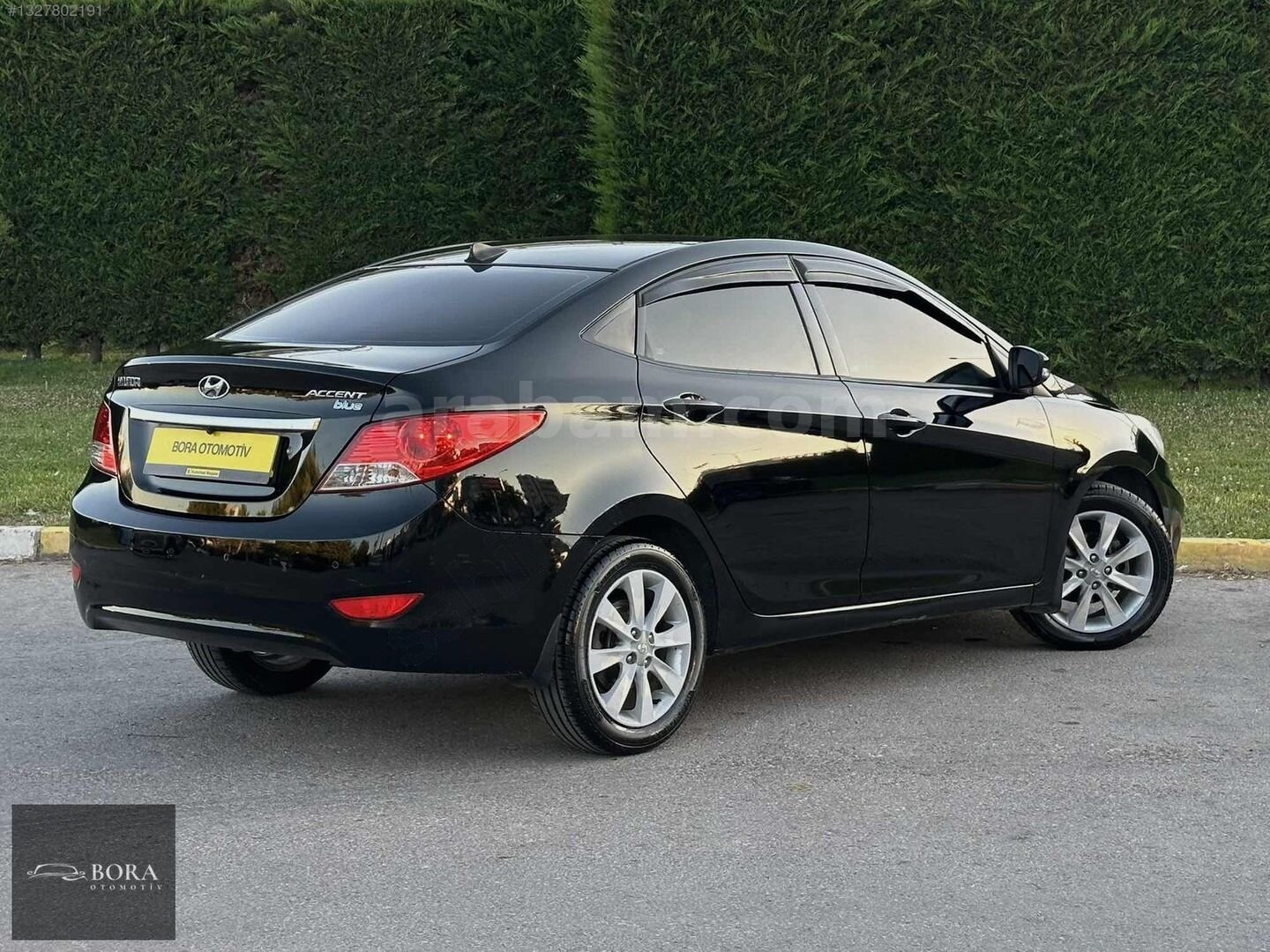Galeriden Hyundai Accent Blue 1.4 CVVT Prime 2012 Model Balıkesir 124.000 km Siyah 6