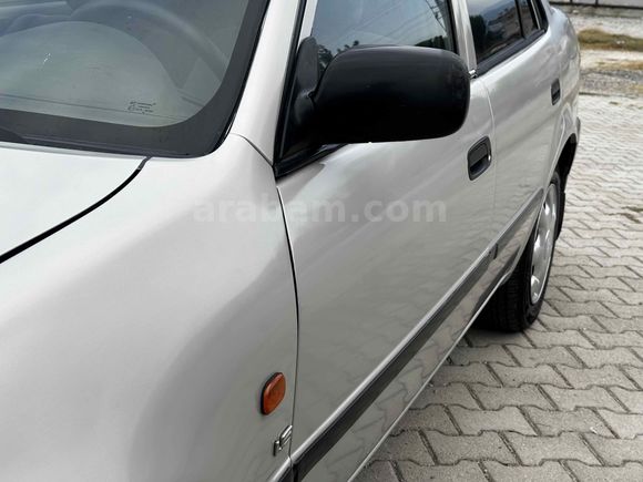  ilk Sahibinden SINIFToyota Corolla 1.6 Terra 2000 Model degişensiz 