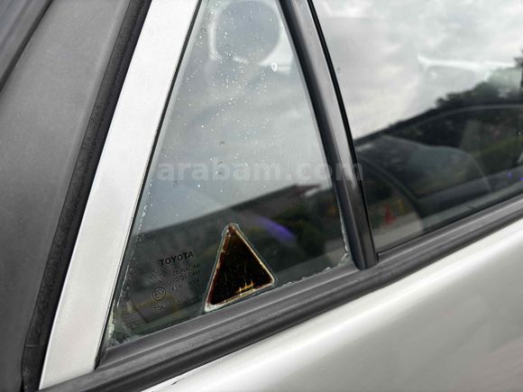  ilk Sahibinden SINIFToyota Corolla 1.6 Terra 2000 Model degişensiz 