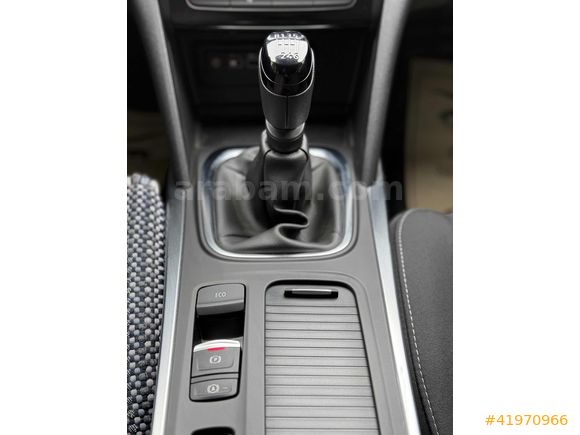 2026 MODEL MEGANE 4 TOUCH 1.3 TCE HATASIZ BOYASIZ