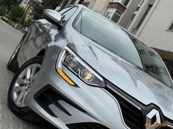 2026 MODEL MEGANE 4 TOUCH 1.3 TCE HATASIZ BOYASIZ