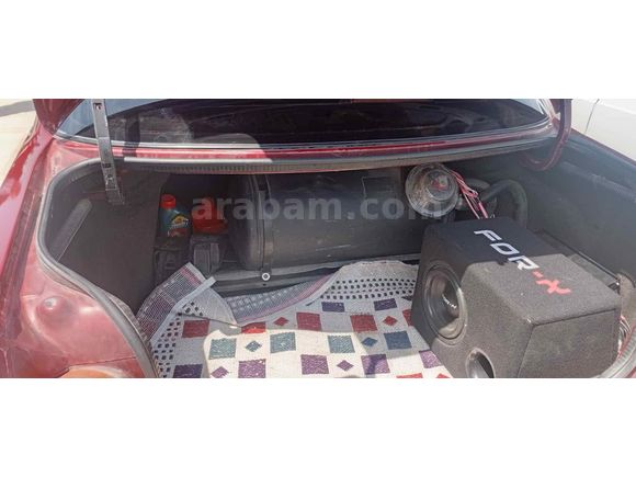Sanruflu sıkıntız Ford Escort 1.6 CLX 1999model üste verilir