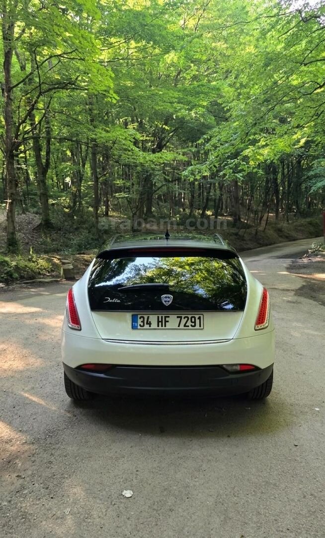 Sahibinden Lancia Delta 1.6 MJet 2011 Model İstanbul 210.000 km Diğer 7