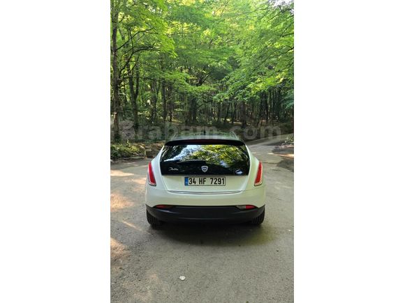 Sahibinden Lancia Delta 1.6 MJet 2011 Model