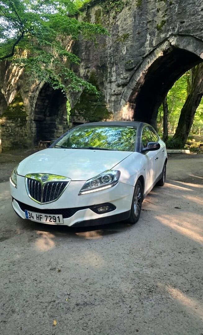 Sahibinden Lancia Delta 1.6 MJet 2011 Model İstanbul 210.000 km Diğer 6