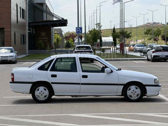 Sahibinden Opel Vectra 2.0 GLS 1996 Model 