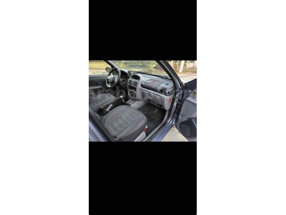 Sahibinden Renault Clio 1.4 2001 Model 