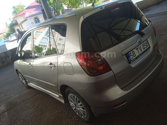Sahibinden Toyota Corolla 1.6 Verso 2003 Model