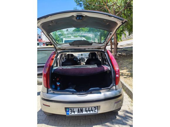 KLİMALI SUNROOFLU 1.3 MULTİJET PUNTO