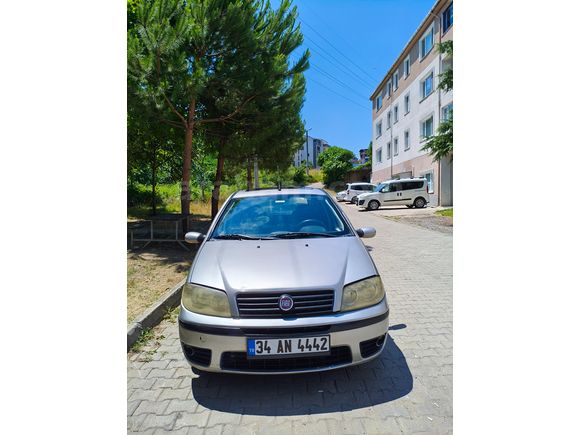 KLİMALI SUNROOFLU 1.3 MULTİJET PUNTO