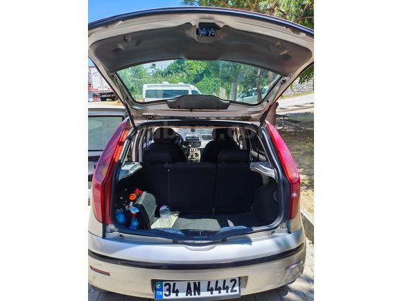 KLİMALI SUNROOFLU 1.3 MULTİJET PUNTO