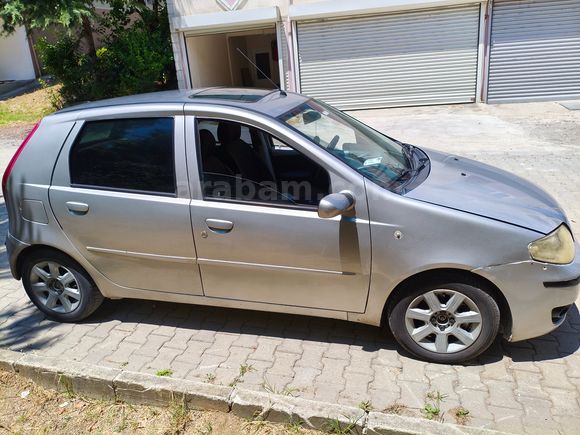 KLİMALI SUNROOFLU 1.3 MULTİJET PUNTO