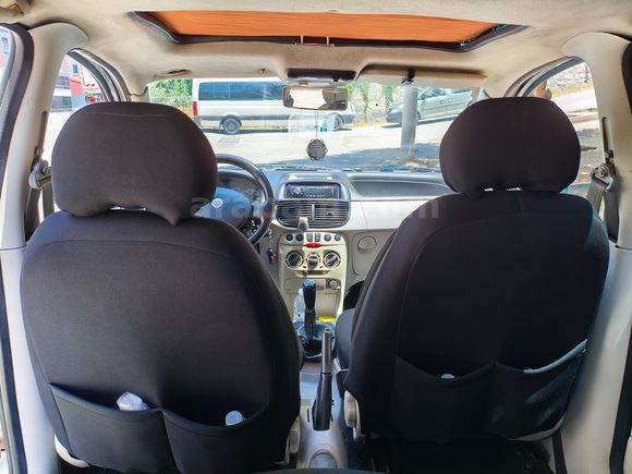 KLİMALI SUNROOFLU 1.3 MULTİJET PUNTO