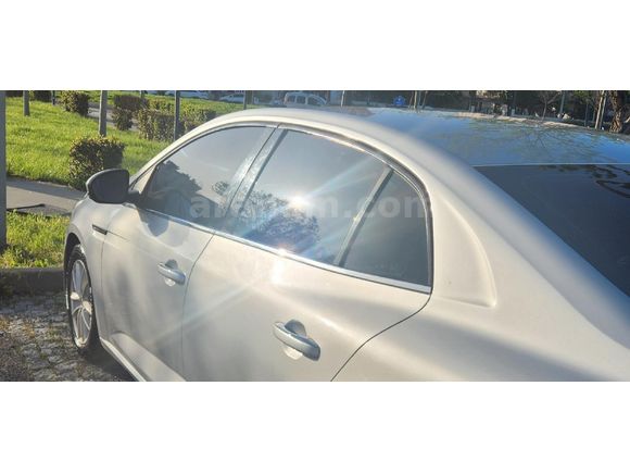 Sahibinden Renault Megane 1.5 Blue DCI Touch 2019 Model