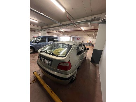 Sahibinden Renault Megane 1.6 Alize 2001 Model 