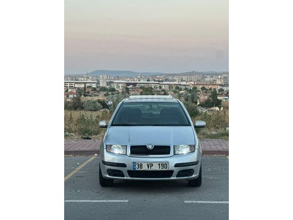 10 Yıllık sahibinden temiz sanroflu Fabia