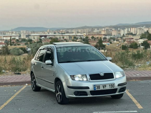 10 Yıllık sahibinden temiz sanroflu Fabia